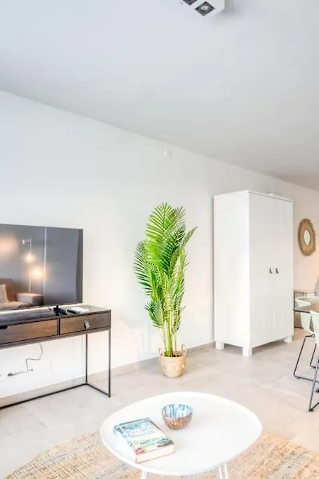 Family-Friendly Apartment In Ostend